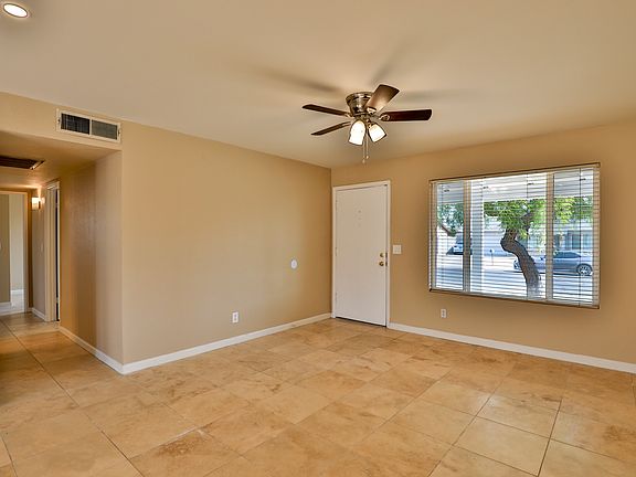 2nd image of 819 W Oxford Dr
