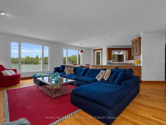 4th image of 3686 Portage Bay Rd