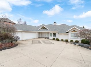 4182 Lochness Cir NW, Canton, OH 44718