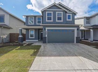 3915 NE Oakside Loop, Bend, OR 97701