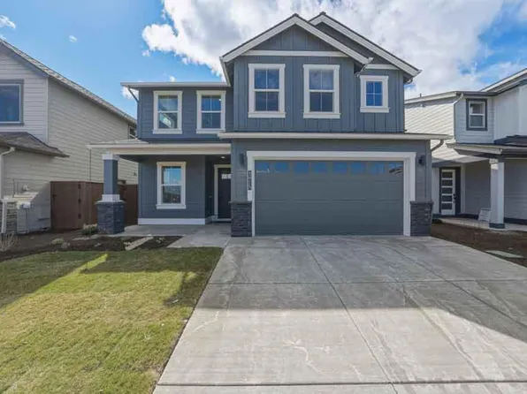 3915 NE Oakside Loop, Bend, OR 97701