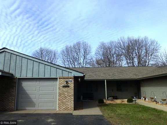 2nd image of 833 Cedar Ct #9B