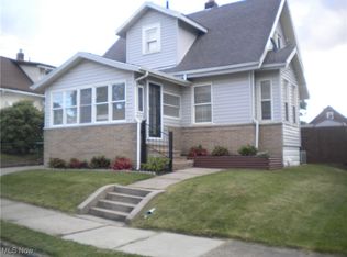 161 25th St NW, Barberton, OH