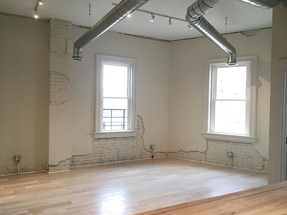 5th image of 4018 Apple St APT 3