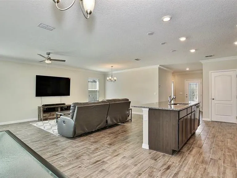 492 Pinecrest Loop — Photo 7