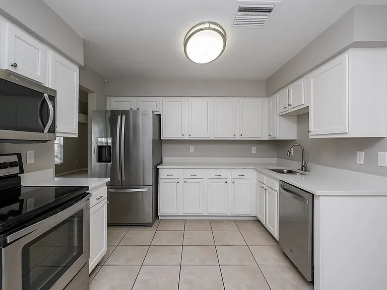 13423 Beechberry Dr — Photo 8