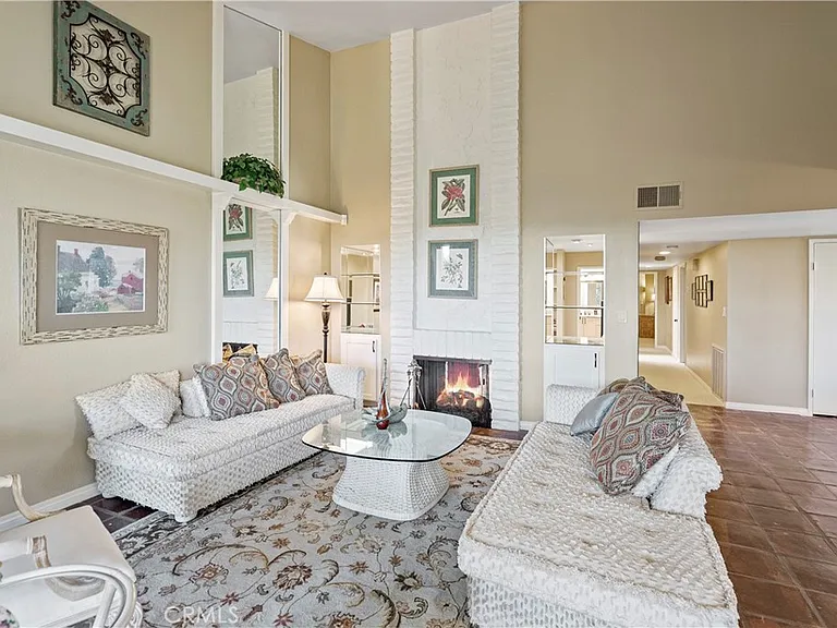 17 Toledo Dr — Photo 9