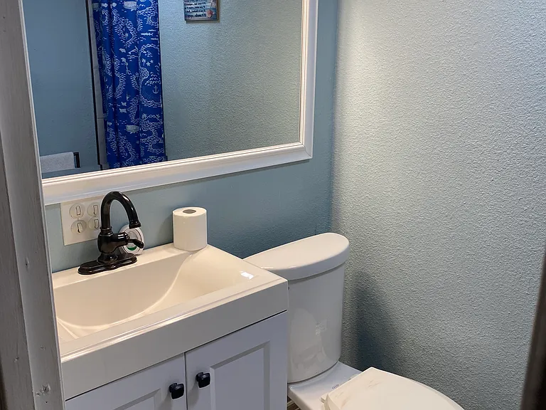 1035 East Rd — Photo 7