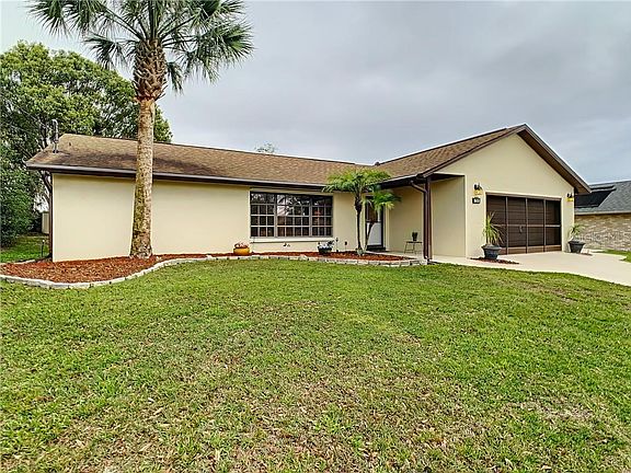 4th image of 758 Armadillo Dr
