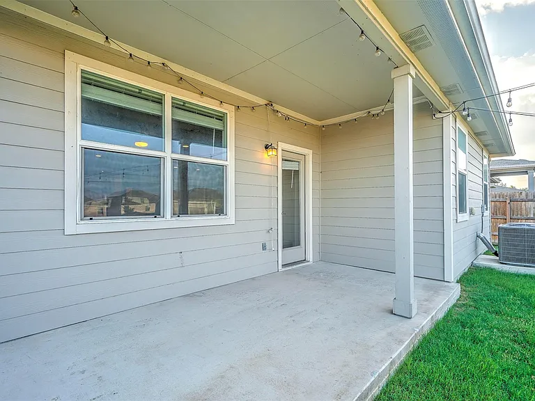 4613 Tully Dr — Photo 33