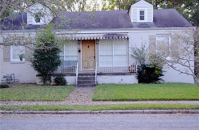 1st image of 32 Maryland Dr