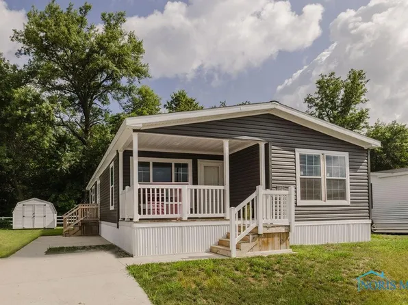 14900 County Road H #142, Wauseon, OH 43567