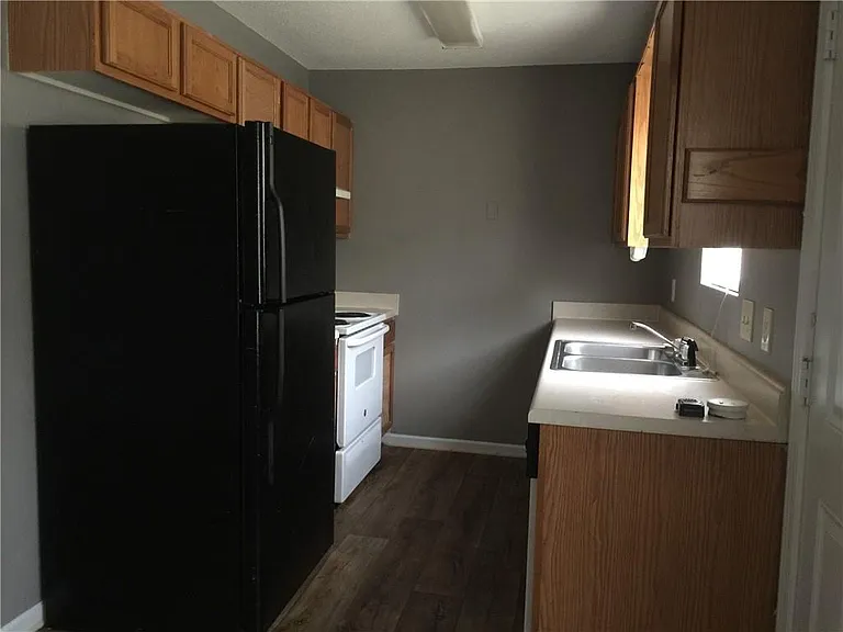 201 Iron Belt Ct — Photo 7