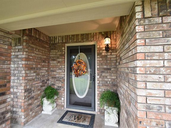 2nd image of 1428 Prairie Wind Blvd #1