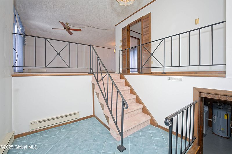 4th image of 127 Pilling Drive