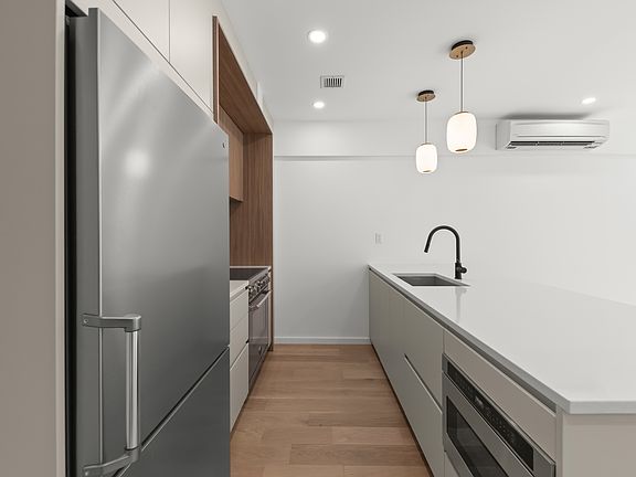 4th image of 14-35 Broadway #6B