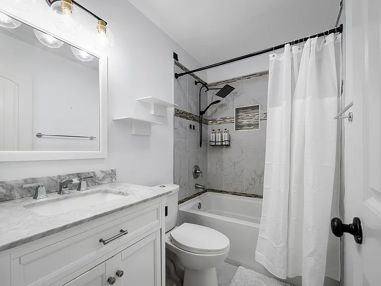 522 Ross Ln — Photo 18