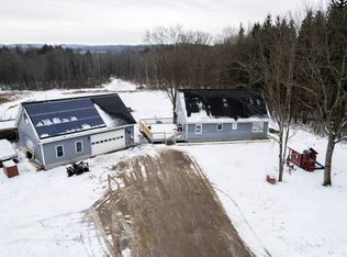 327 Reed Hill Rd, Fultonville, NY 12072