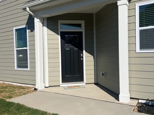 311 Creekview Rd #311, Hendersonville, NC 28792