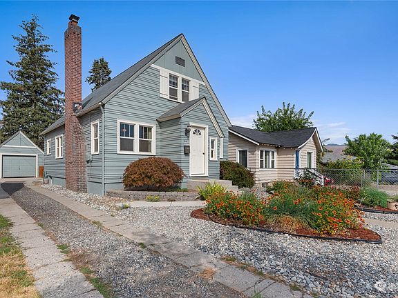 3rd image of 214 N Emerson Avenue
