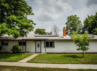 2322 W Ashlan Ave, Fresno, CA