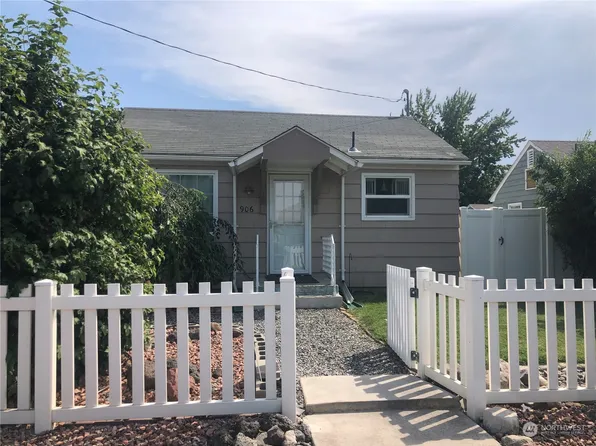 906 SE 3rd Avenue, Milton-Freewater, OR 97862