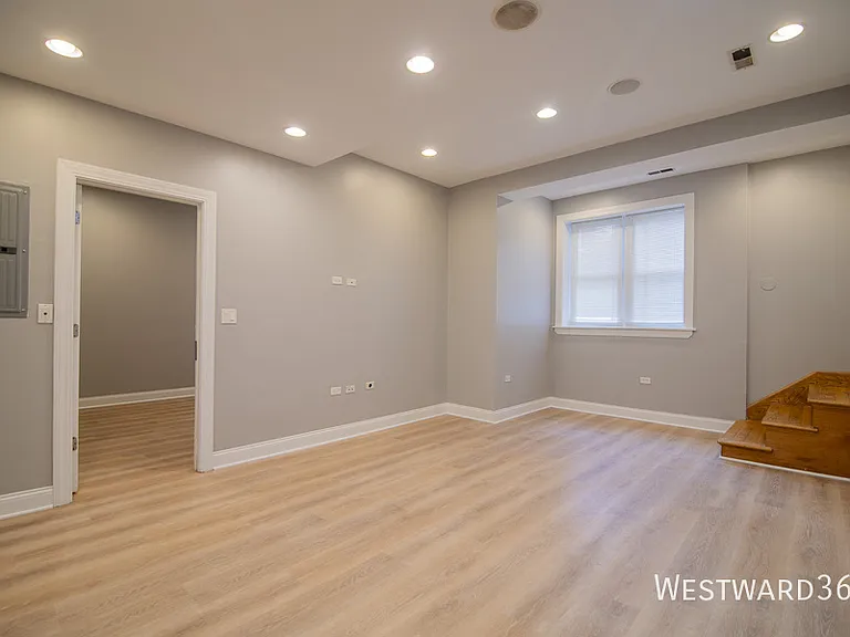 2036 W Arthur Ave #G — Photo 3
