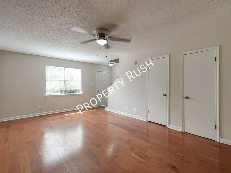 46 Bell Rd #3 — Photo 6