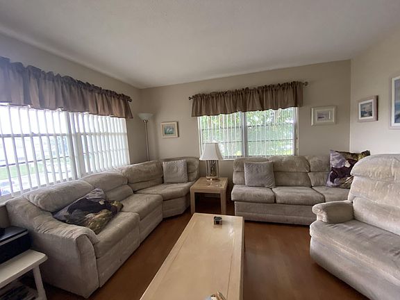 3rd image of 255 Camden Dr #K
