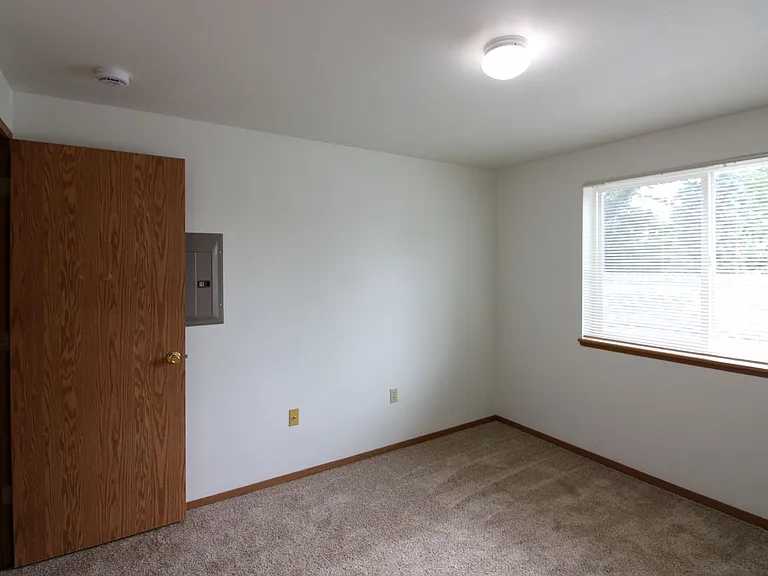 3605-3625 Belle Vista Ct S — Photo 16