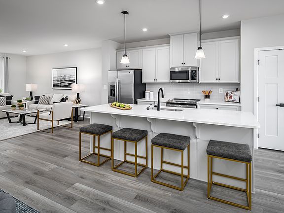 Strauss 1-Car Garage