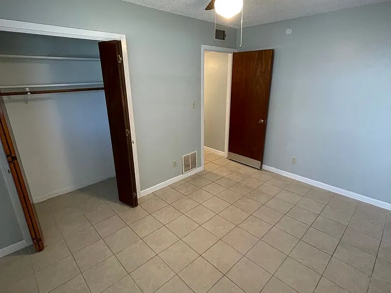 7402 Southgate Ln #A — Photo 5