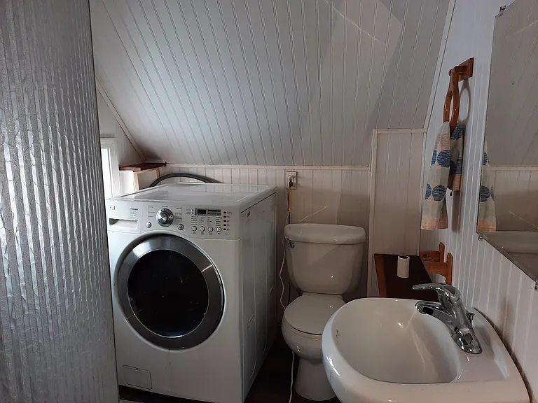 413 Lake St #2 — Photo 10