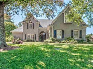 8835 Pembroke Ellis Dr, Memphis, TN 38133