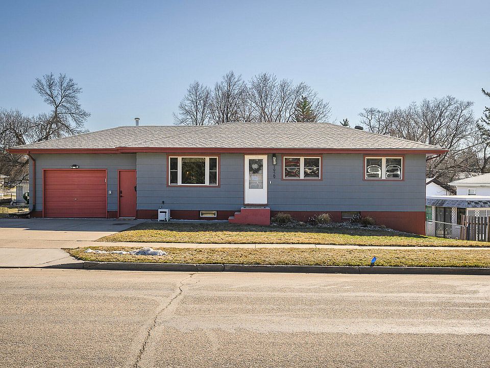 1st image of 1929 Marian Dr