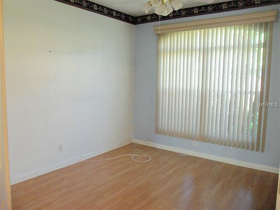 5th image of 246 Golf Aire Blvd
