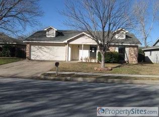 3733 Longstraw Dr, Fort Worth, TX 76137