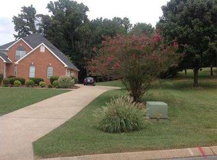 9121 Greystone Valley Dr, Ooltewah, TN 37363