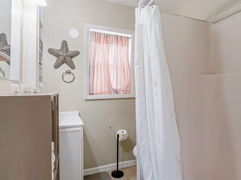 2876 Stearns Ave NE #1 — Photo 9