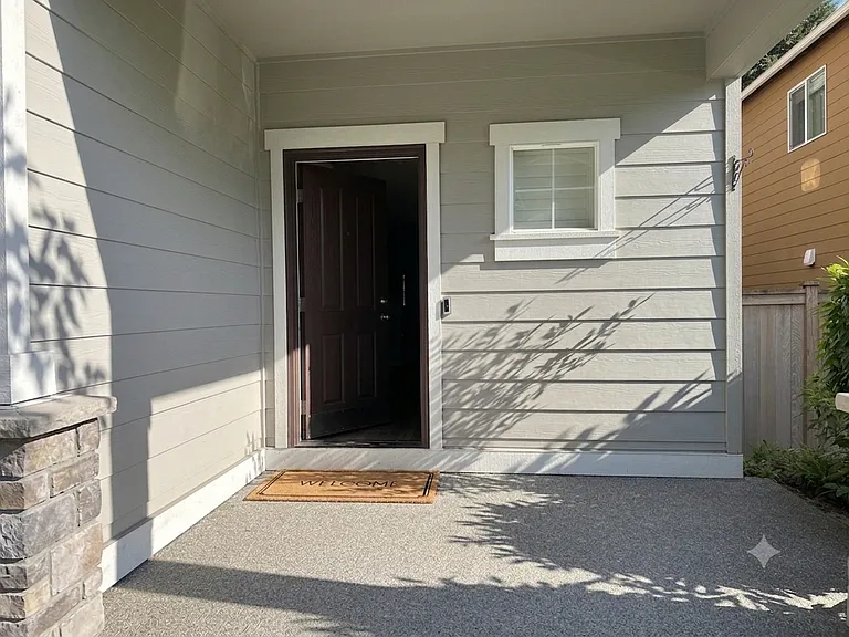 3110 183rd Pl SE — Photo 2