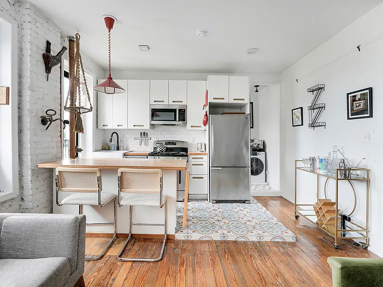 195 S 4th St #5E — Photo 1