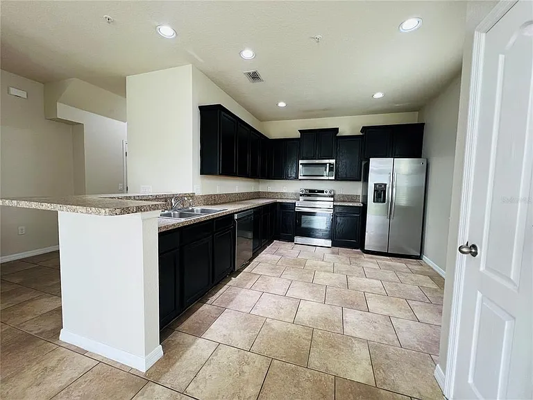 6570 S Goldenrod Rd #84B — Photo 4
