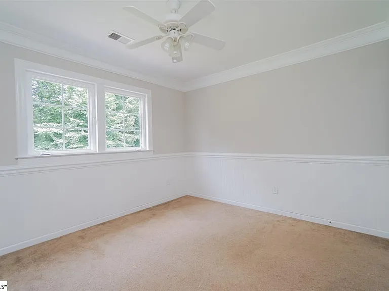 208 Woodland Creek Way — Photo 17