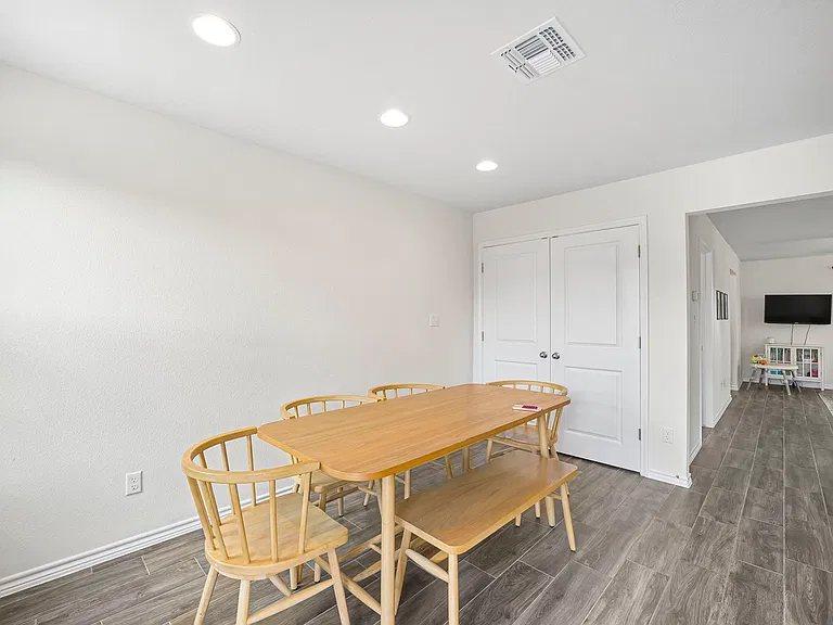 140 Witchhazel Way — Photo 10