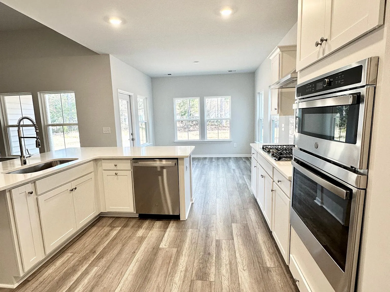 4 bed, 1786 sqft, $2,350 — Photo 4