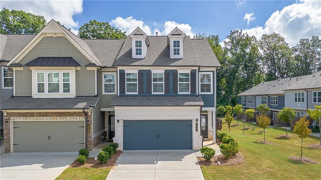 3 bed, 2.5 bath, 1940 sqft, $2,500 — Photo 4