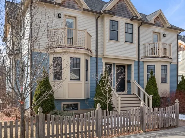 18 Whittemore Ave #18, Cambridge, MA 02140