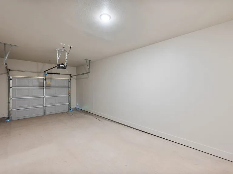 3751 Heritage Towne Blvd — Photo 75
