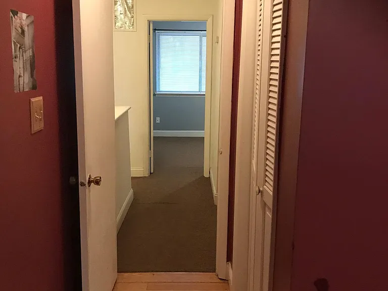 1213 Schaub Dr — Photo 4