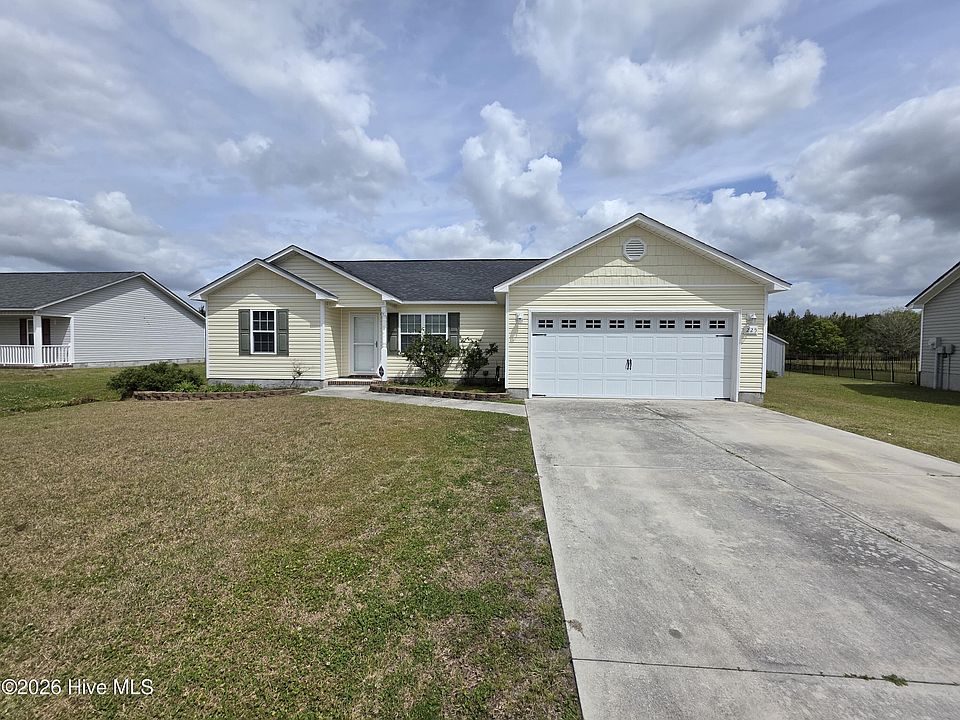 1st image of 225 Wingspread Ln